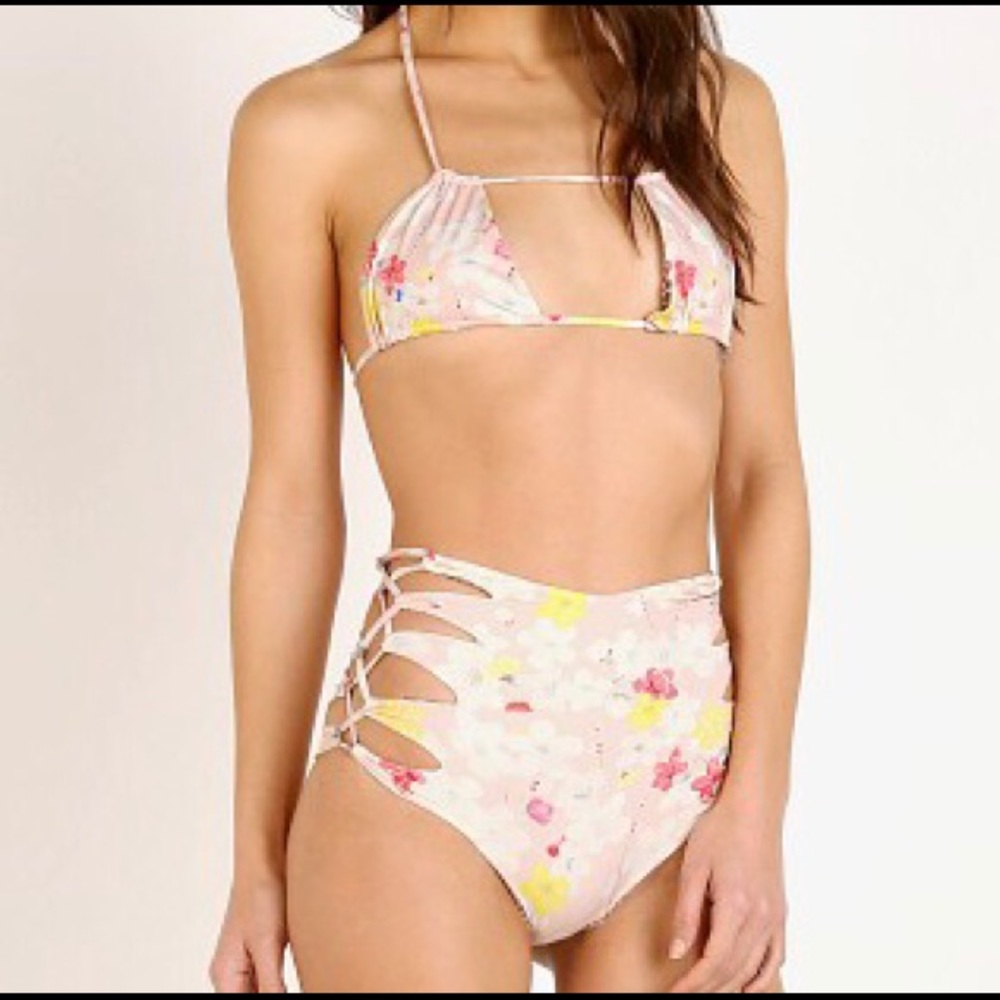 ACACIA swimwear XL BNWT CHERRY BLOSSOM